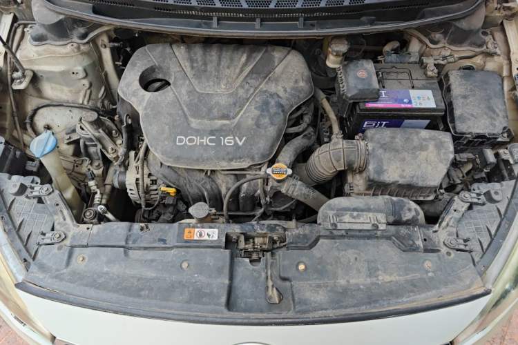 Used Kia K3 2013 1.6L Manual GLS Engine Bay