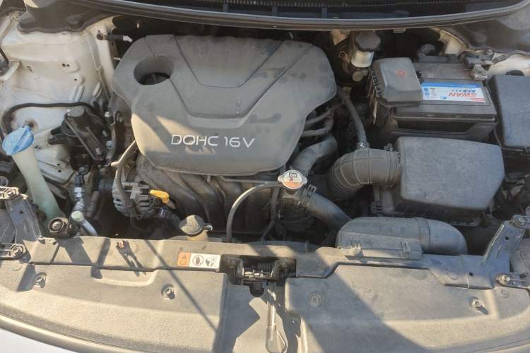 Used Kia K3 2013 1.6L Automatic GLS Engine Bay