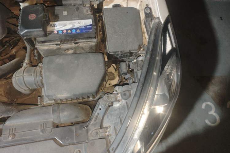 Used Kia K3 2013 1.6L Automatic GLS Engine Bay Left