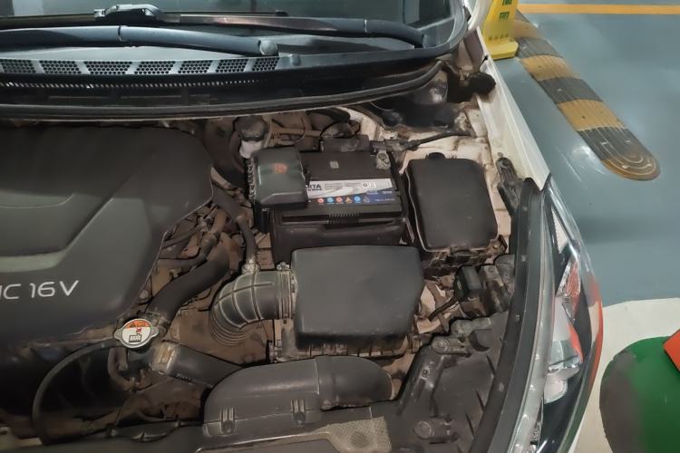 Used Kia K3 2013 1.6L Manual GLS Engine Bay Left