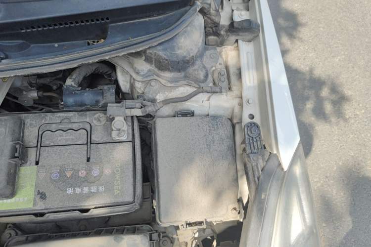 Used Kia K3 2013 1.6L Automatic GLS Engine Bay Left