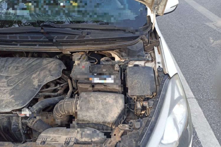 Used Kia K3 2013 1.6L Automatic GLS Engine Bay Left