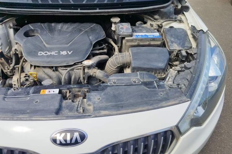 Used Kia K3 2013 1.6L Automatic GLS Engine Bay Left
