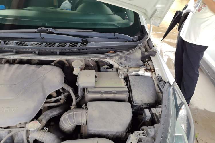 Used Kia K3 2013 1.6L Automatic DLX Engine Bay Left
