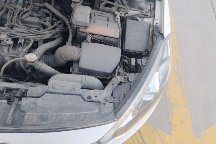 Used Kia K3 2013 1.6L Manual GLS Engine Bay Left