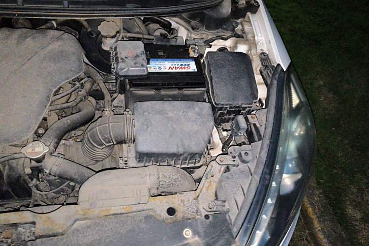 Used Kia K3 2013 1.6L Manual GLS Engine Bay Left