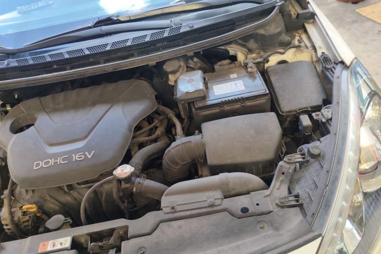 Used Kia K3 2013 1.6L Automatic GLS Engine Bay Left