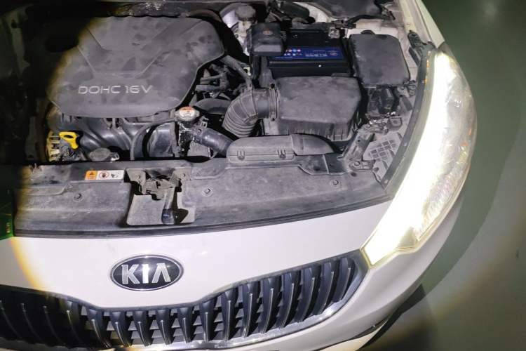 Used Kia K3 2013 1.6L Automatic GLS Engine Bay Left