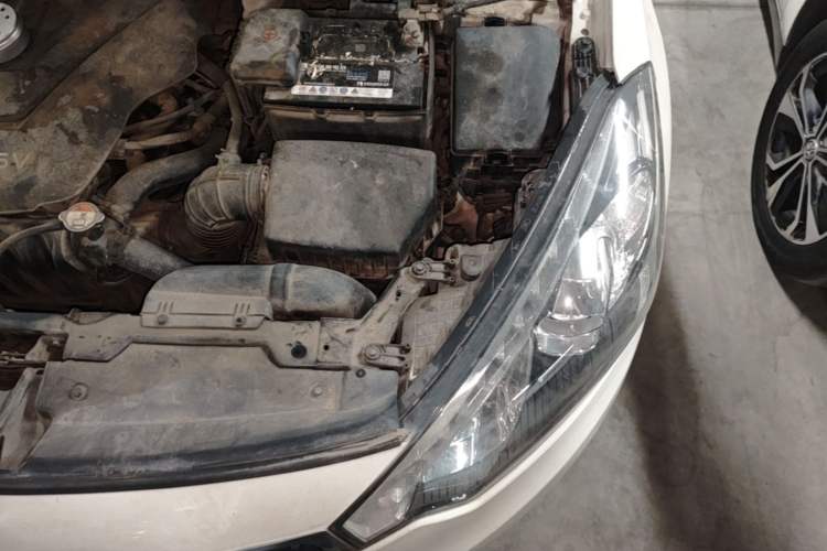 Used Kia K3 2013 1.6L Automatic GLS Engine Bay Left