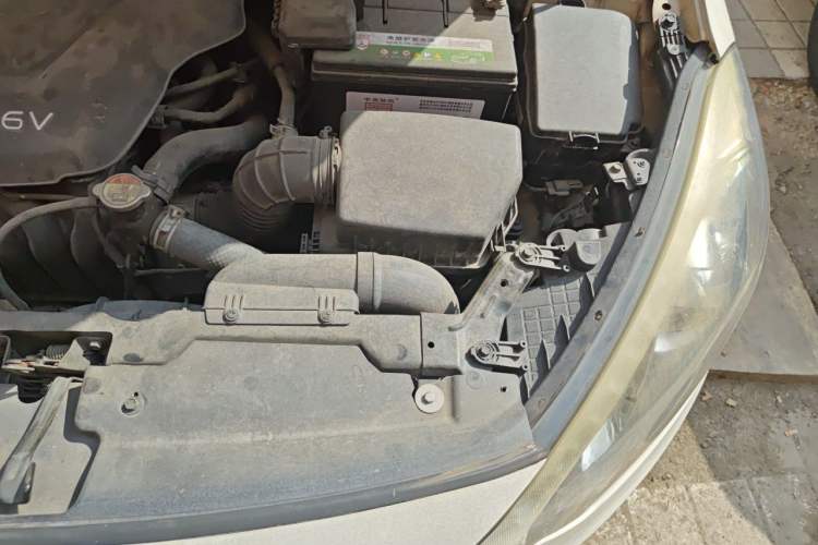Used Kia K3 2013 1.6L Automatic GLS Engine Bay Left