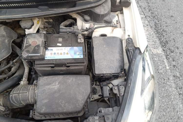 Used Kia K3 2013 1.6L Automatic GL Engine Bay Left