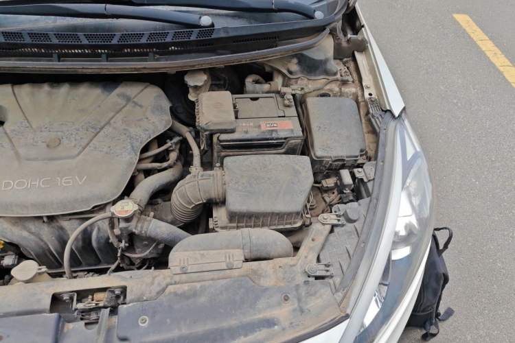 Used Kia K3 2013 1.6L Automatic GL Engine Bay Left