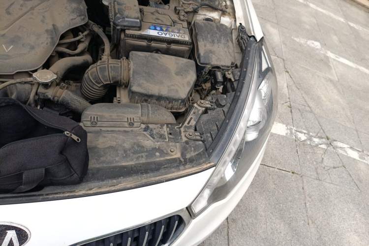 Used Kia K3 2013 1.6L Automatic GLS Engine Bay Left