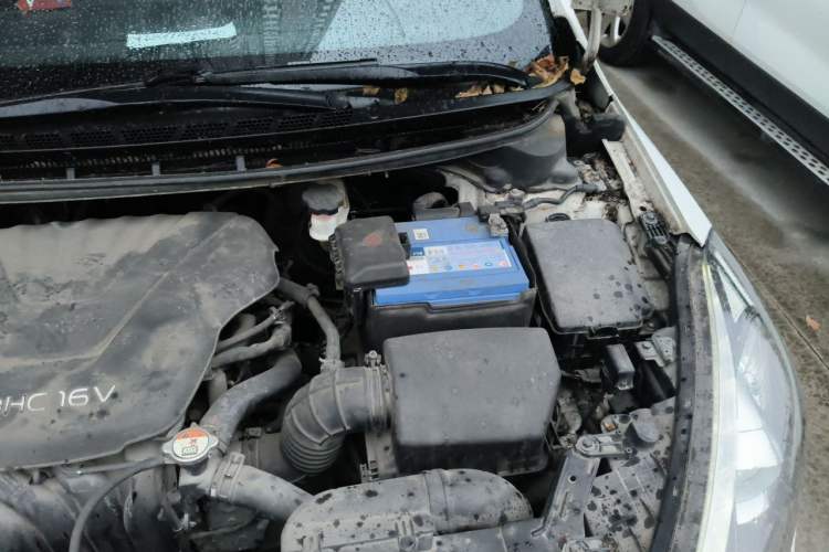 Used Kia K3 2013 1.6L Manual GLS Engine Bay Left