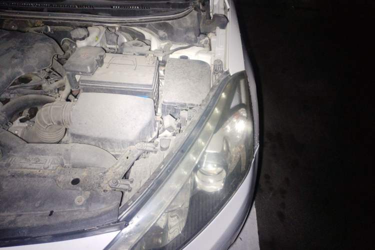 Used Kia K3 2013 1.6L Automatic GLS Engine Bay Left