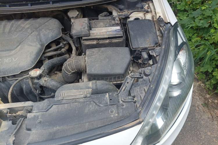 Used Kia K3 2013 1.6L Manual GLS Engine Bay Left
