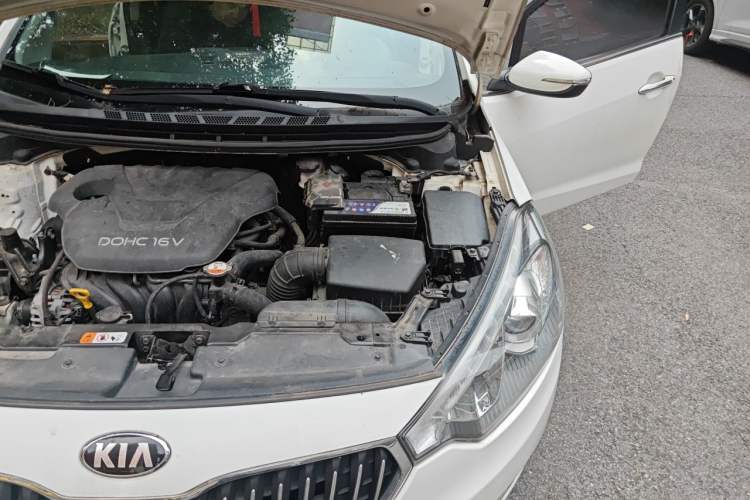 Used Kia K3 2013 1.6L Manual GLS Engine Bay Left