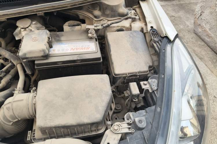 Used Kia K3 2013 1.6L Automatic GLS Engine Bay Left