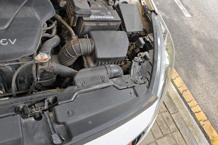 Used Kia K3 2013 1.6L Automatic GLS Engine Bay Left