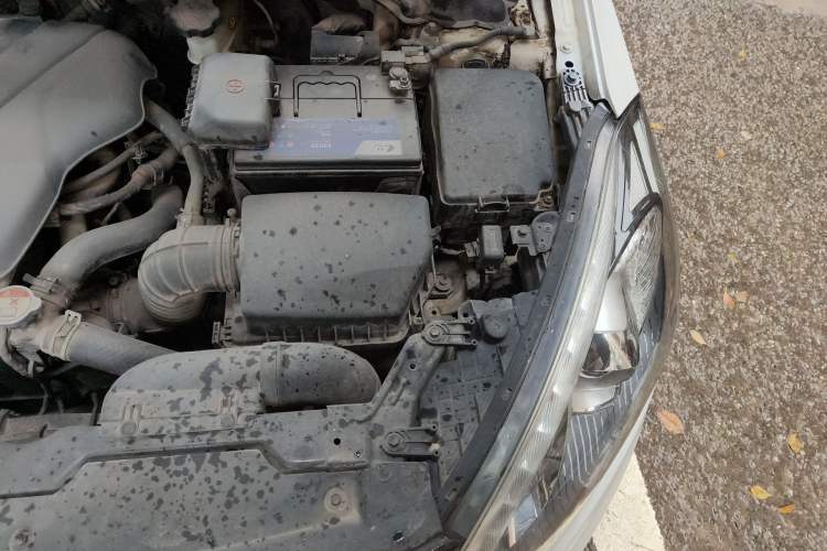 Used Kia K3 2013 1.6L Automatic GLS Engine Bay Left