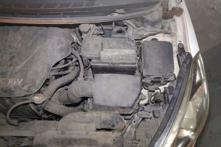 Used Kia K3 2013 1.6L Manual GLS Engine Bay Left