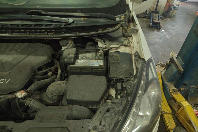 Used Kia K3 2013 1.6L Manual GLS Engine Bay Left
