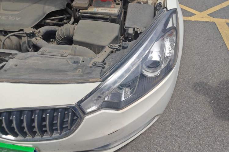 Used Kia K3 2013 1.6L Automatic GLS Engine Bay Left