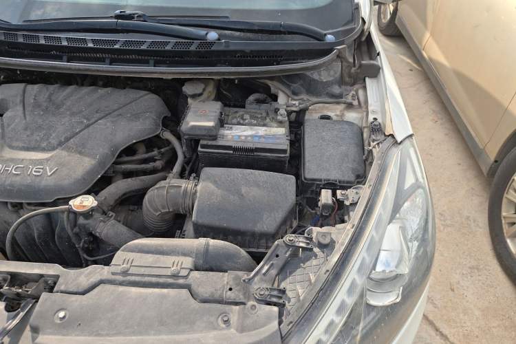 Used Kia K3 2013 1.6L Manual GLS Engine Bay Left
