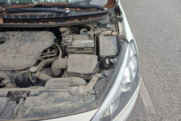 Used Kia K3 2013 1.6L Automatic GL Engine Bay Left