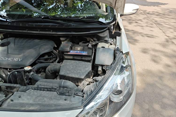 Used Kia K3 2013 1.6L Automatic GLS Engine Bay Left