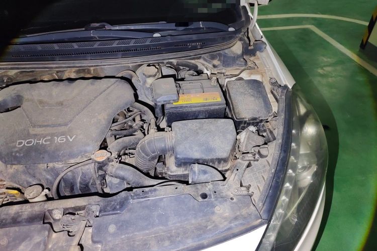 Used Kia K3 2013 1.6L Automatic GLS Engine Bay Left