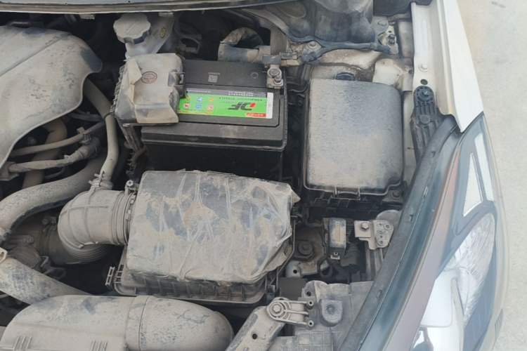 Used Kia K3 2013 1.6L Automatic GL Engine Bay Left