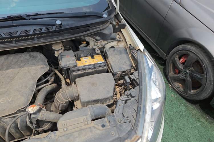 Used Kia K3 2013 1.6L Automatic GLS Engine Bay Left