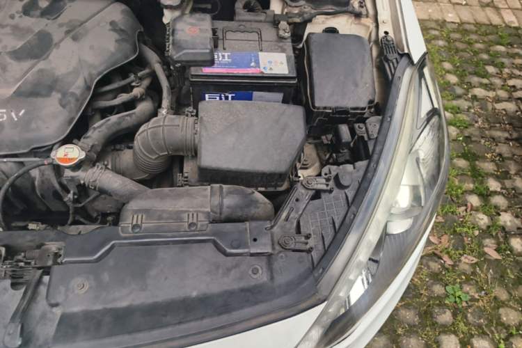 Used Kia K3 2013 1.6L Automatic GLS Engine Bay Left