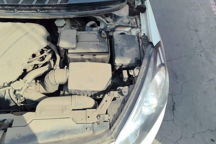Used Kia K3 2013 1.6L Automatic GLS Engine Bay Left