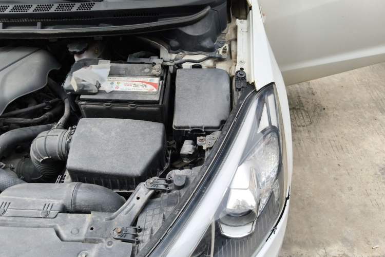 Used Kia K3 2013 1.6L Manual GL Engine Bay Left