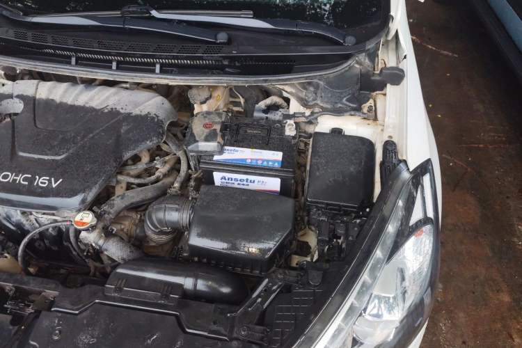 Used Kia K3 2013 1.6L Automatic GLS Engine Bay Left