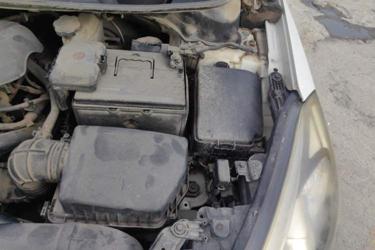 Used Kia K3 2013 1.6L Automatic GLS Engine Bay Left