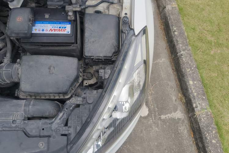 Used Kia K3 2013 1.6L Automatic GLS Engine Bay Left