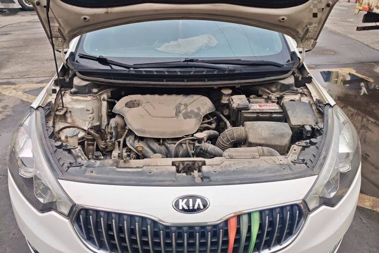 Used Kia K3 2013 1.6L Manual GLS Engine Bay