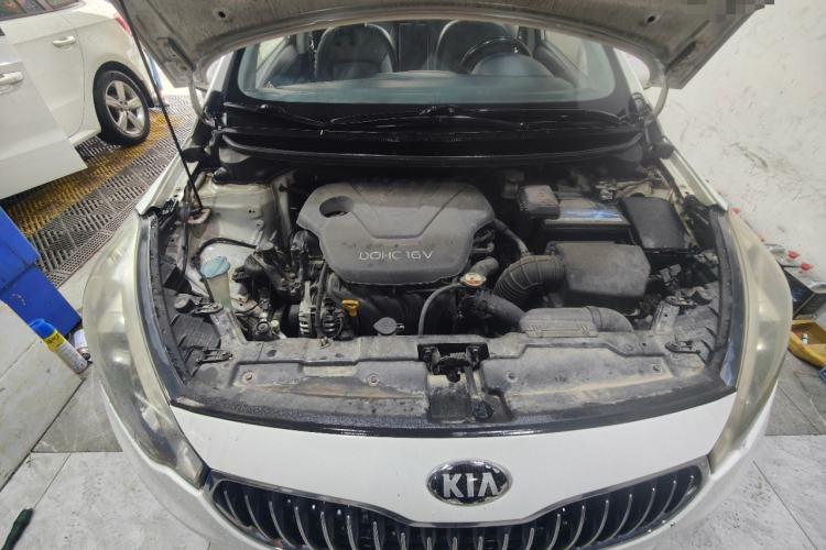 Used Kia K3 2013 1.6L Automatic GLS Engine Bay