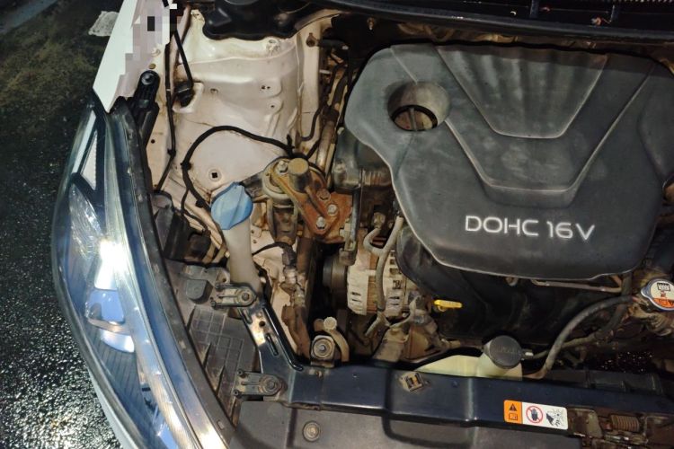 Used Kia K3 2013 1.6L Manual GLS Engine Bay Right