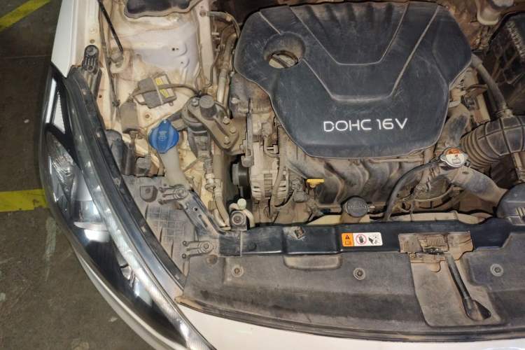 Used Kia K3 2013 1.6L Manual GLS Engine Bay Right