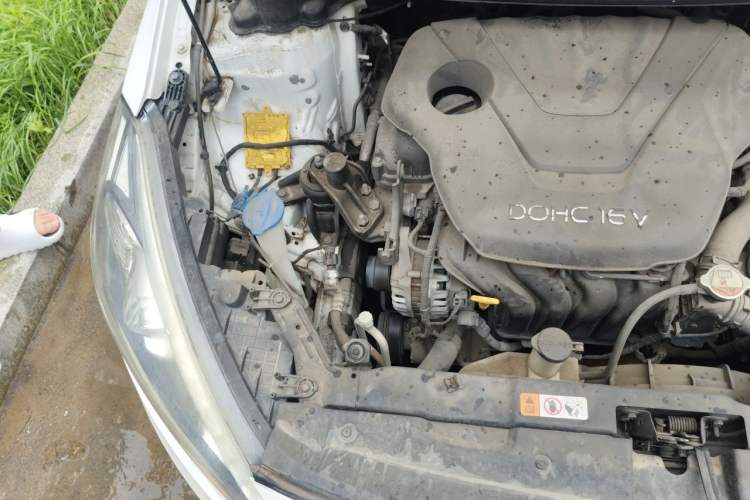 Used Kia K3 2013 1.6L Automatic GLS Engine Bay Right