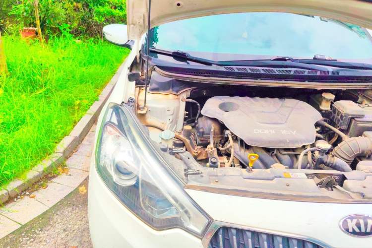 Used Kia K3 2013 1.6L Automatic DLX Engine Bay Right