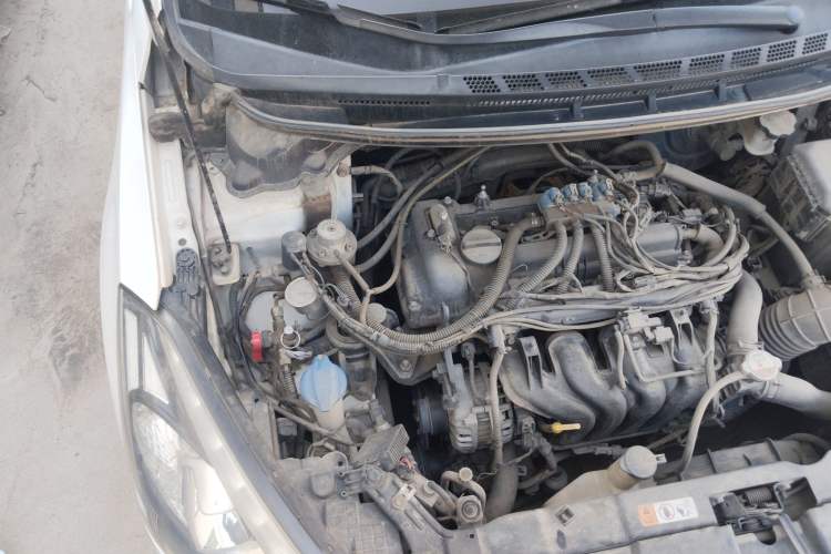 Used Kia K3 2013 1.6L Manual GLS Engine Bay Right