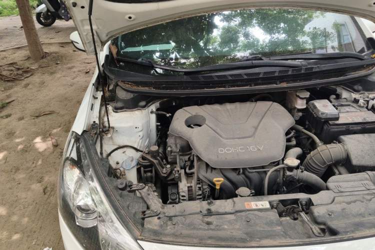 Used Kia K3 2013 1.6L Automatic GLS Engine Bay Right
