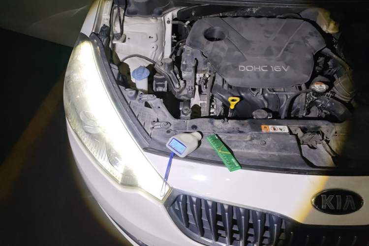 Used Kia K3 2013 1.6L Automatic GLS Engine Bay Right