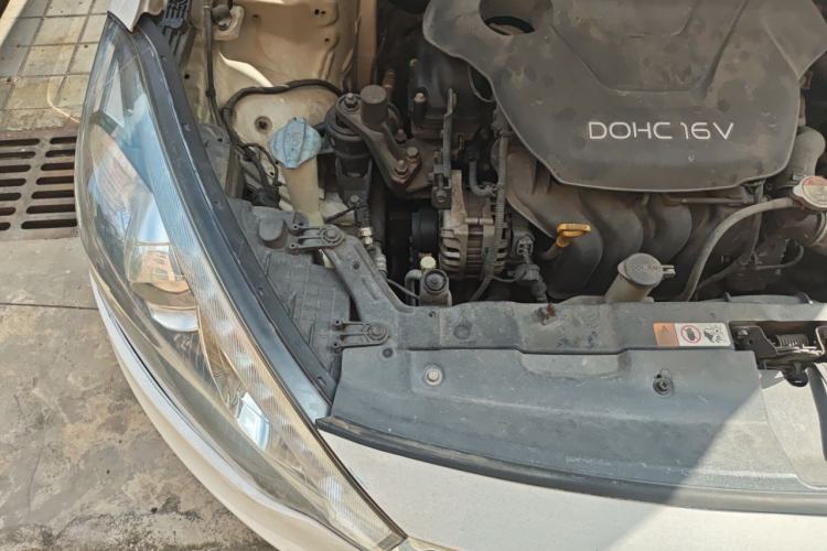 Used Kia K3 2013 1.6L Automatic GLS Engine Bay Right