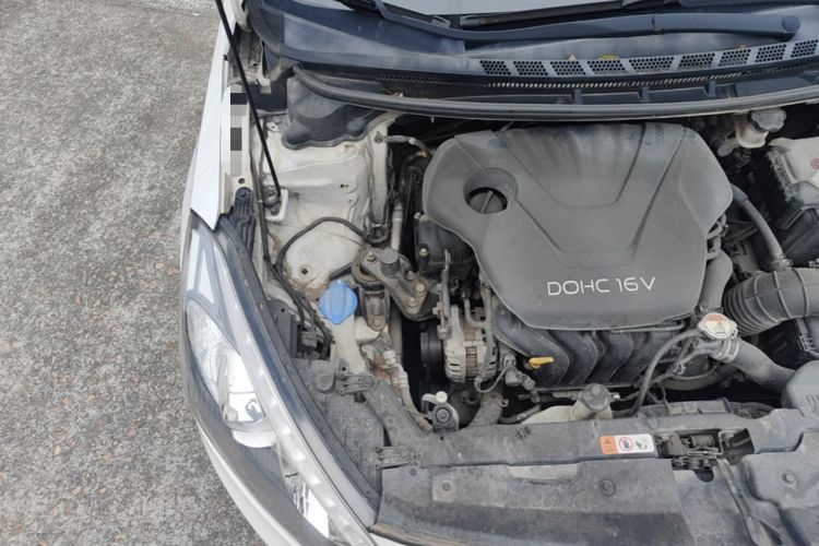 Used Kia K3 2013 1.6L Automatic GLS Engine Bay Right